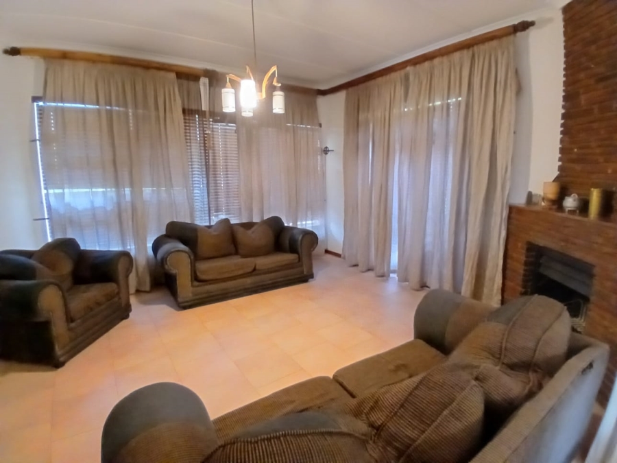 5 Bedroom Property for Sale in Kuruman Northern Cape